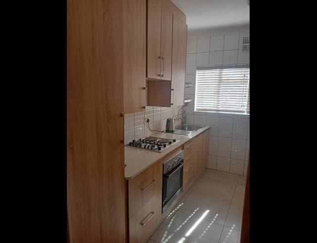 2 BEDROOM APARTMENT FOR SALE IN VANDERBIJLPARK CW 1